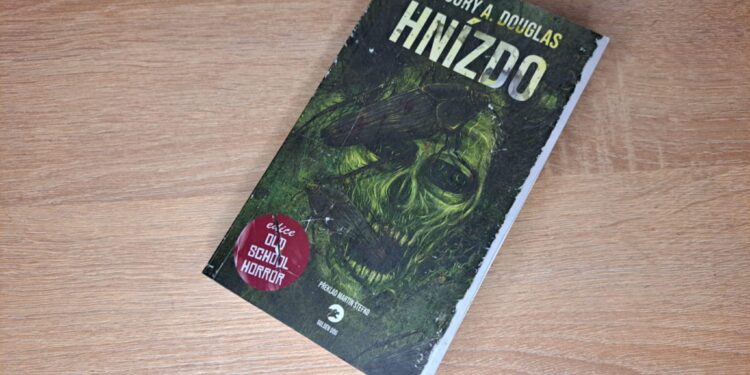 Recenzia – GREGORY A. DOUGLAS – Hnízdo (The Nest, 1980)